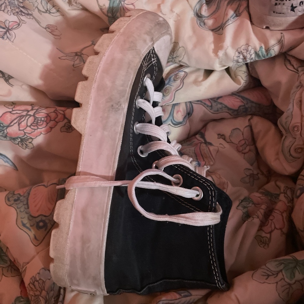 Used Converse